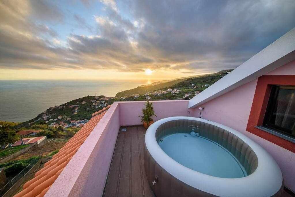 Lombo Cesteiro Guesthouse Tabua  Экстерьер фото