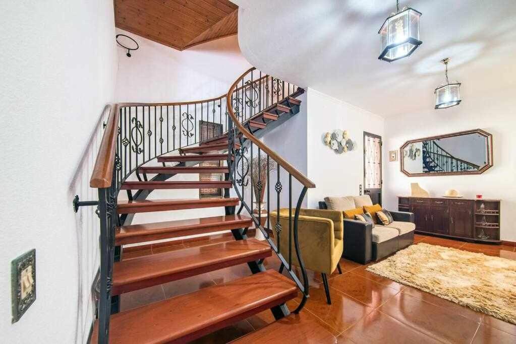 Lombo Cesteiro Guesthouse Tabua  Экстерьер фото